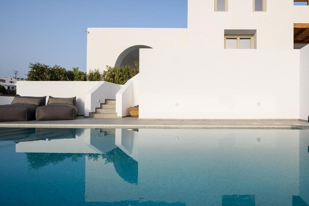 Отель Este Luxury Suites 5*