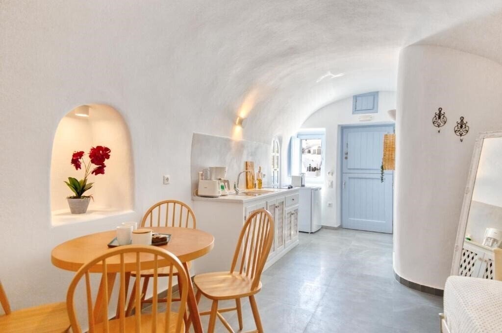 Imaginea Aris Caves 4*