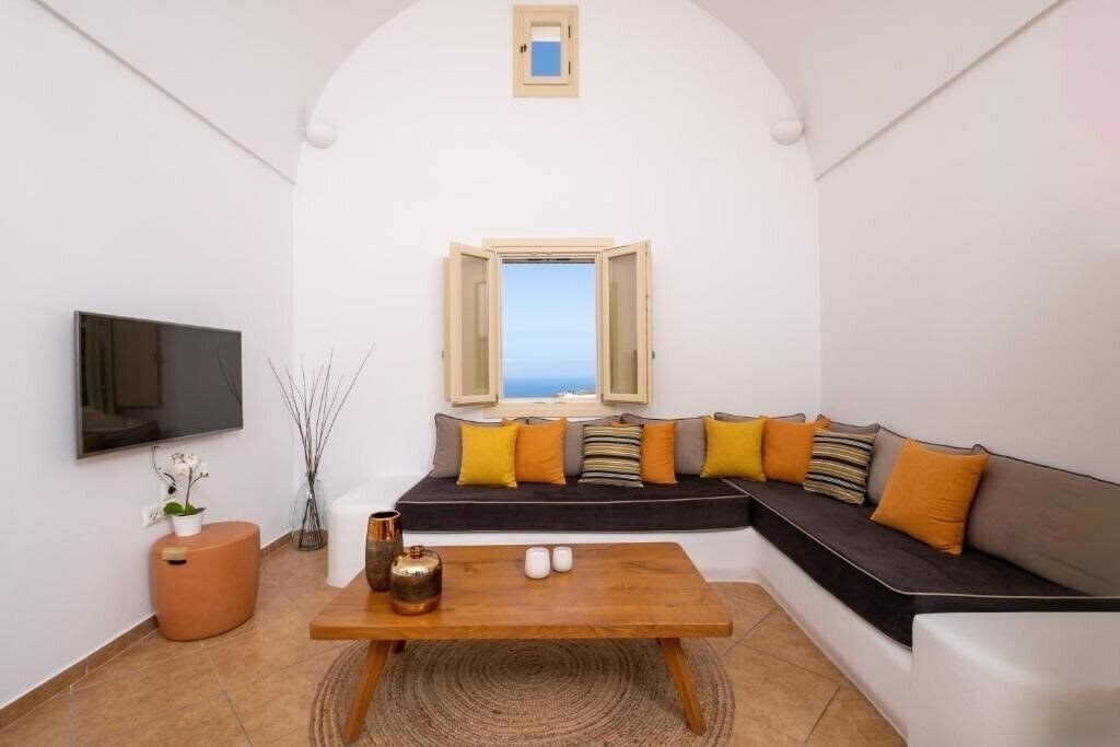 Imaginea White Orchid Villa 4*