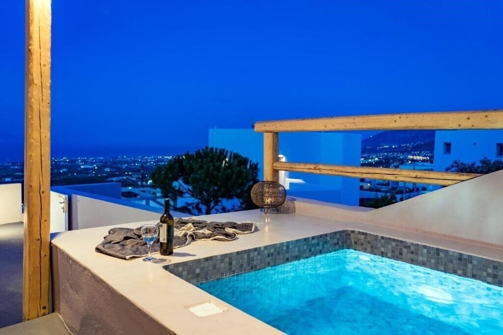 Hotel Echo Suites 4*