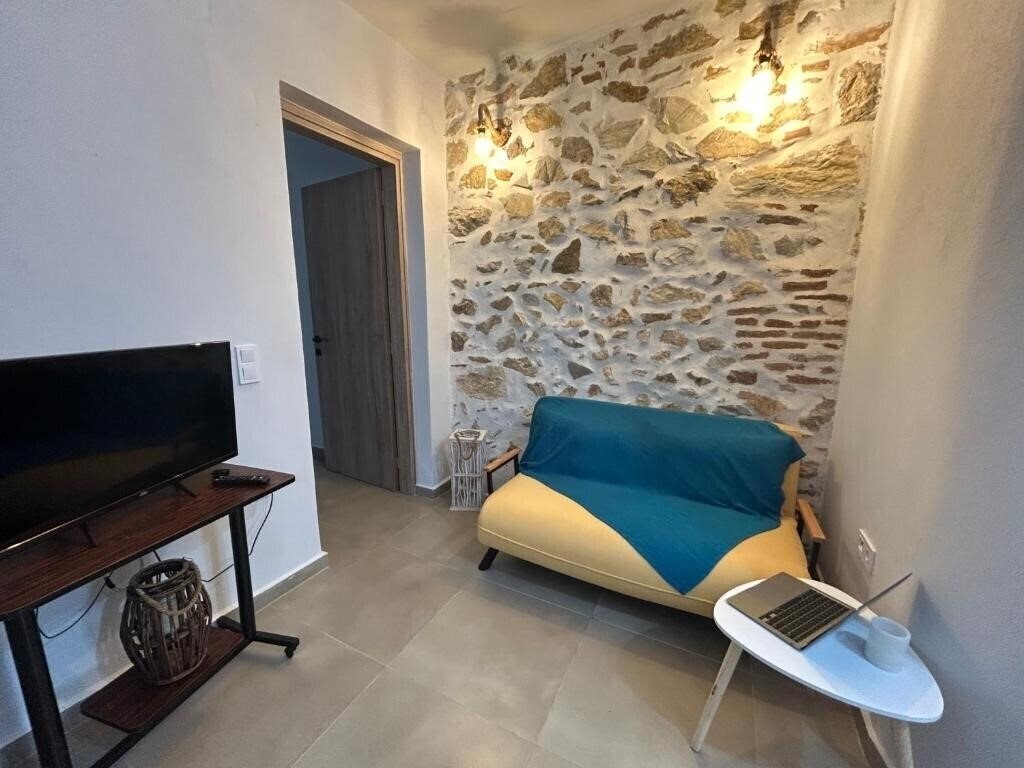 Imaginea Odysseys House 4*