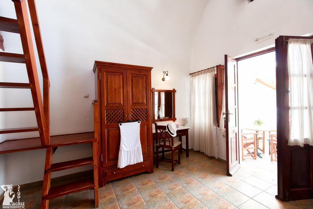 Imaginea Enplo Boutique Suites 3*