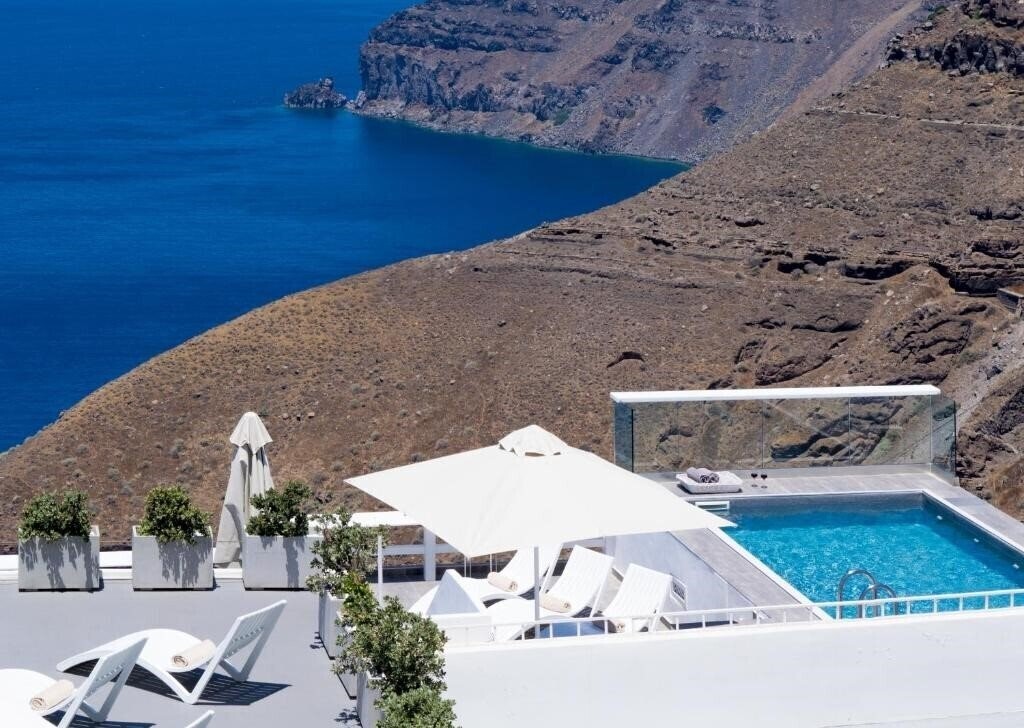 Imaginea Thireas Hotel Santorini 4*