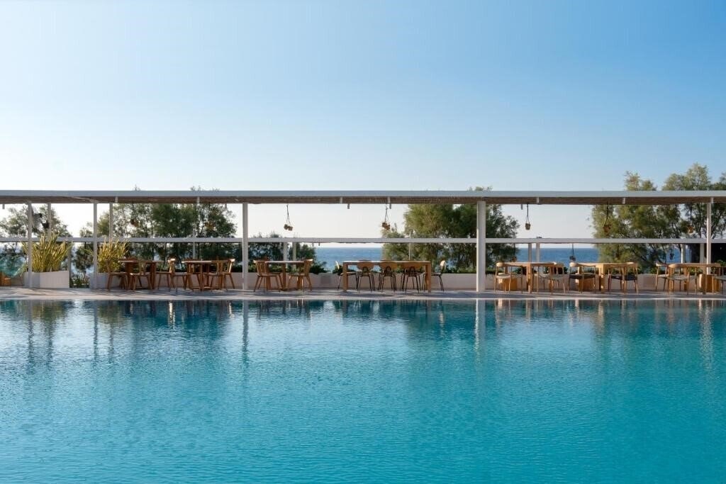 Отель Kamari Beach Hotel 3*