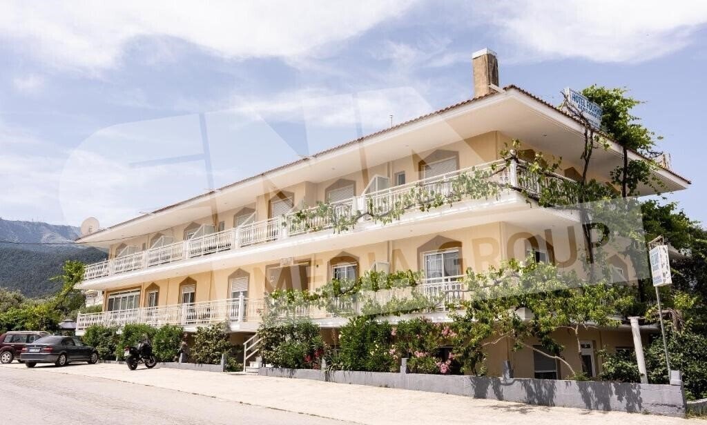 Отель Fourkos Hotel 2*