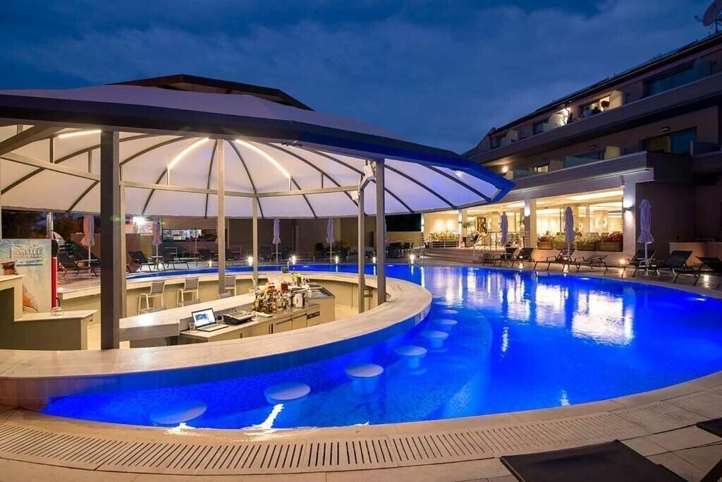 Hotel The Dome Luxury 4*