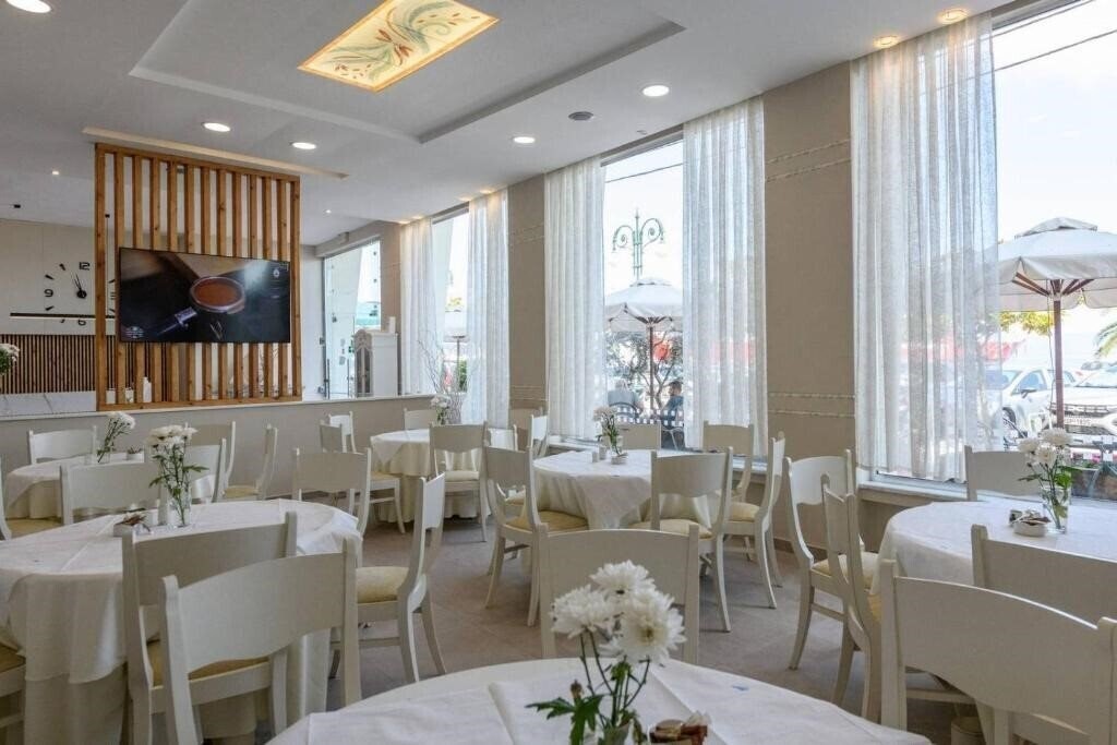 Fotografii Timoleon Hotel 3*