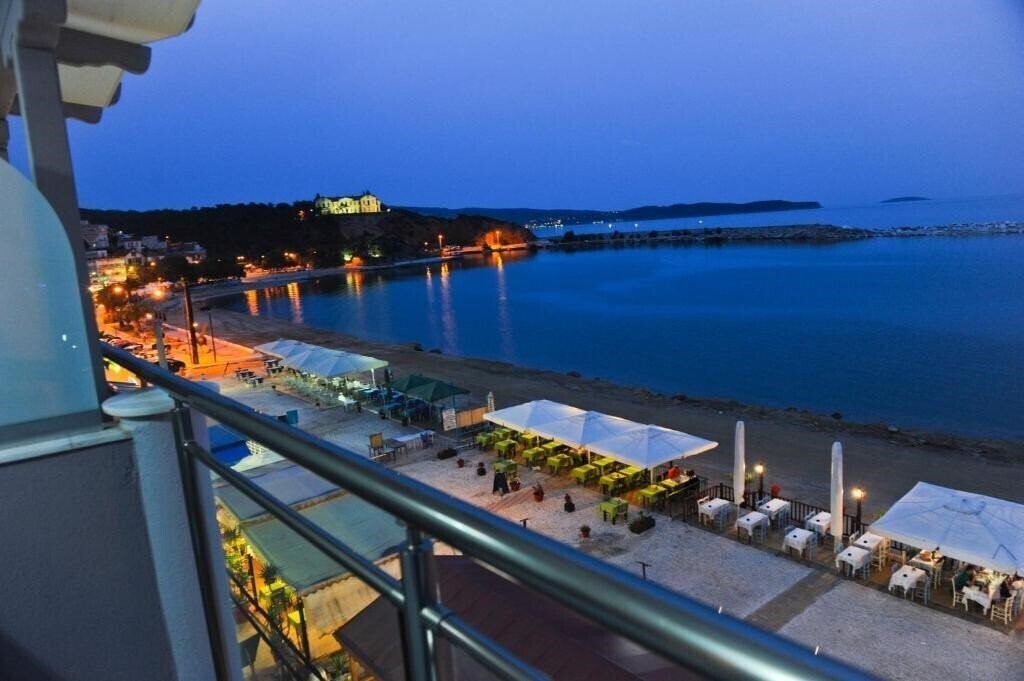 Отель Asterias Hotel 2*