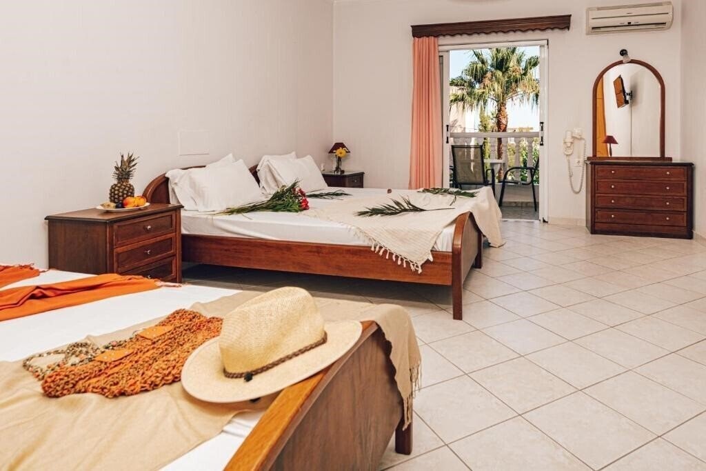Фотография Dinos Hotel 3*