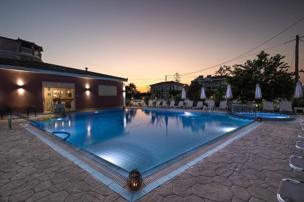 Отель Dinos Hotel 3*