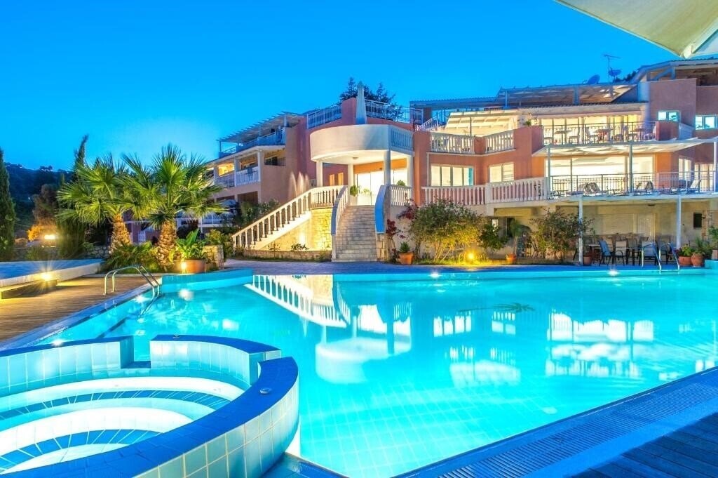 Hotel Belvedere Luxury Suites 5*