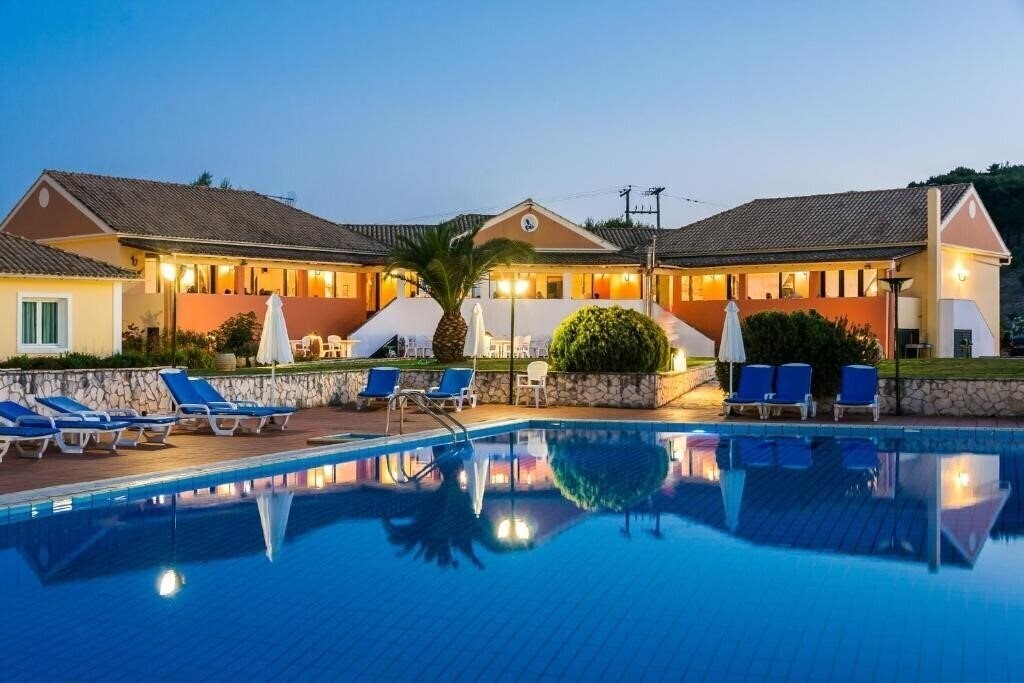 Hotel Keri Village By Zante Plaza 4*