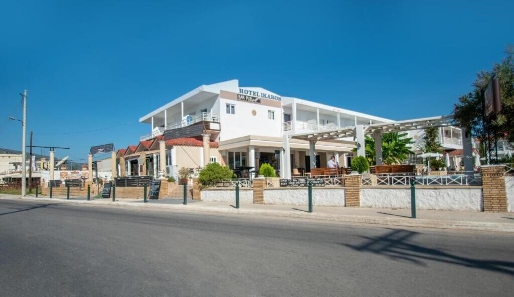 Imaginea Ikaros Hotel 2*