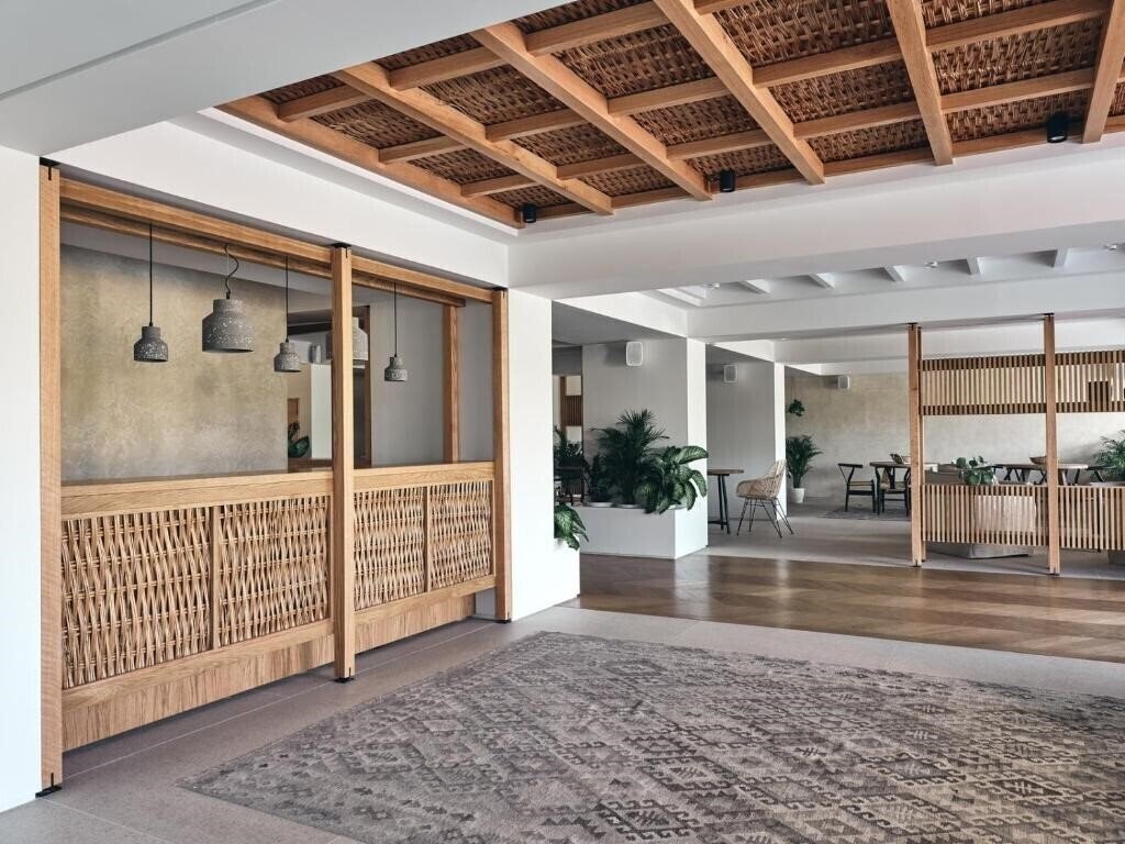 Imaginea New Aqua Hotel 5*