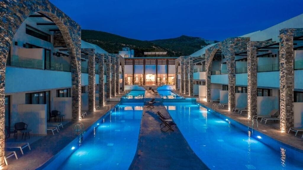 Fotografii Cavo Suites 4*