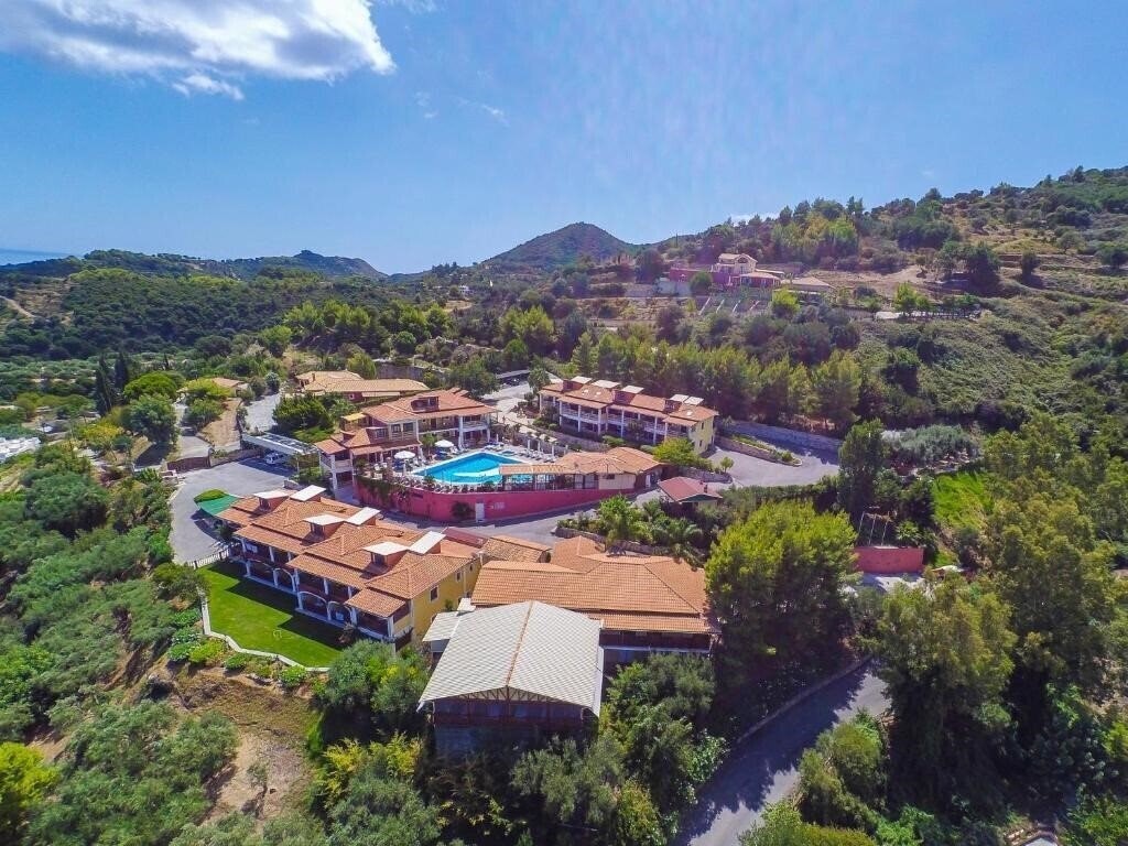 Imaginea Sea View Village 4*