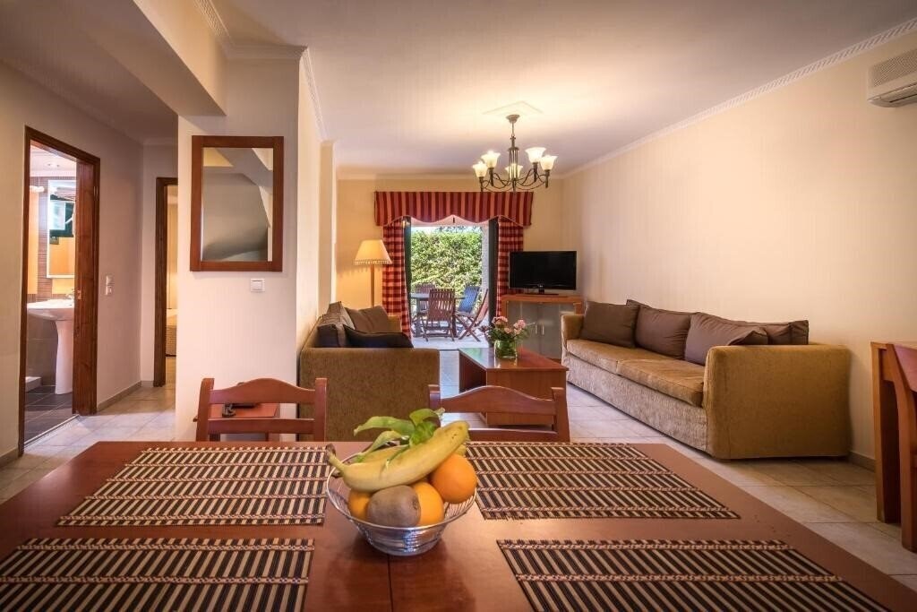 Imaginea St. John Villas & SPA 5*