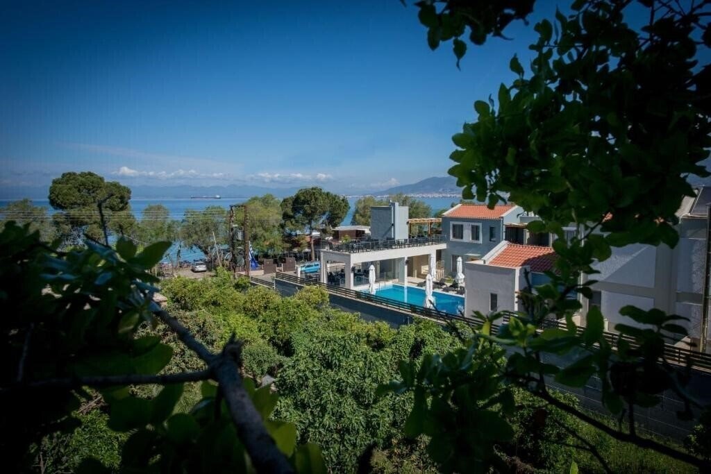 Фото Mantinia Bay 4*