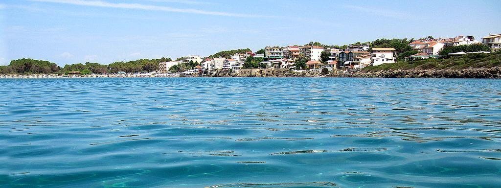Imaginea Brati II Beach Hotel 2*