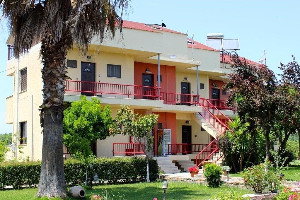 Imaginea Aenaon Hotel 3*