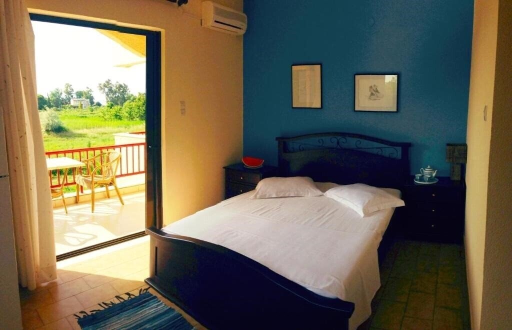 Imaginea Aenaon Hotel 3*