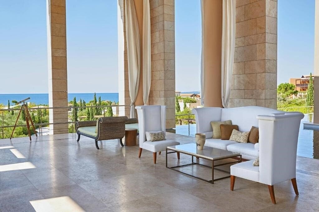 Imaginea The Romanos, A Luxury Collection Resort 5*