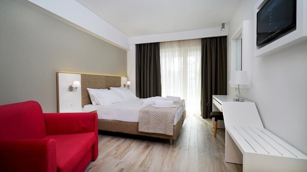 Фото Olympus Thalassea Boutique Hotel 3*