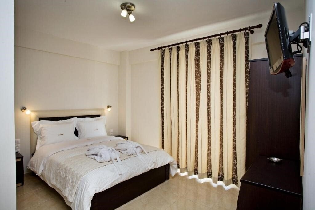 Отель RG Status Hotel 2*