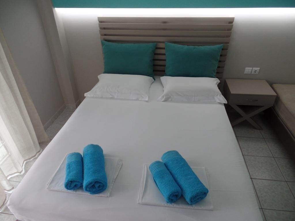 Imaginea Ouzas Hotel 3*