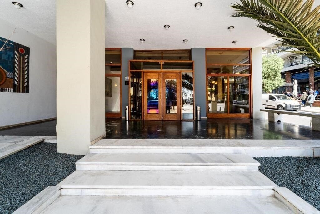 Fotografii Oceanis Kavala 3*