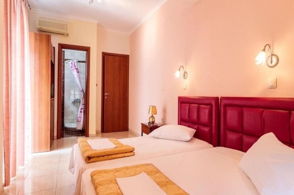 Imaginea Christina Hotel 2*