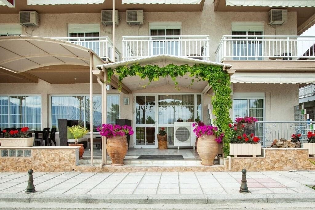 Imaginea Amfion Hotel (ex. Xenios Amfion) 3*