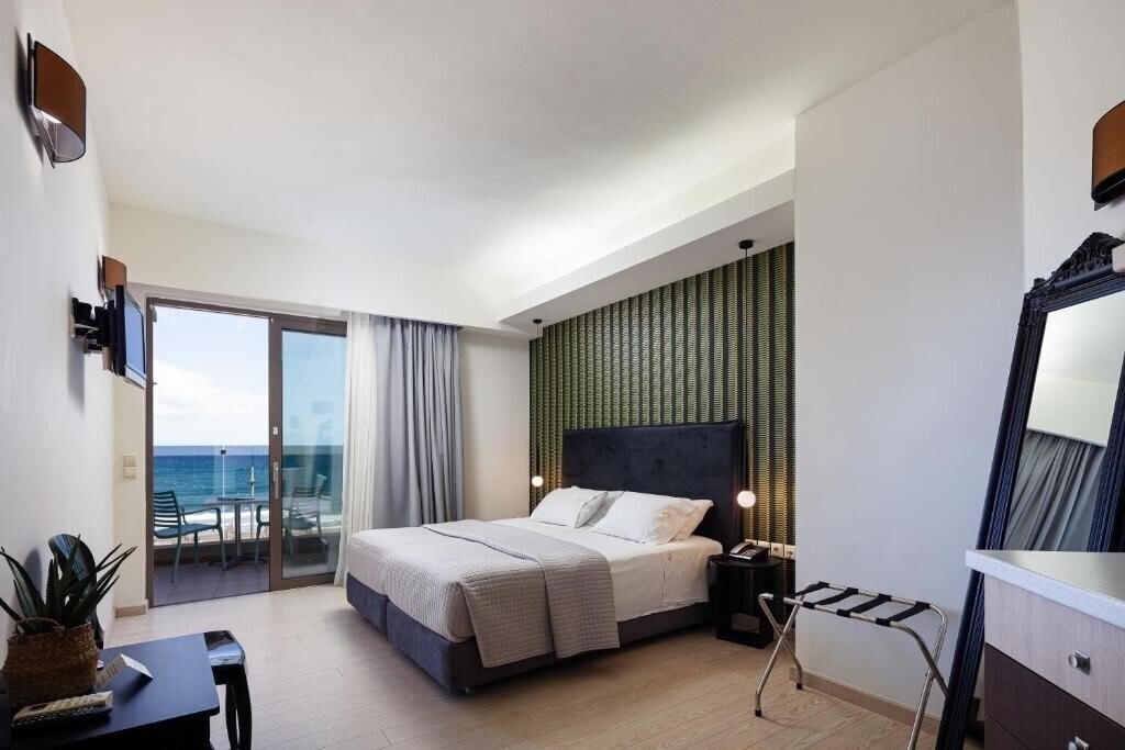 Imaginea Steris Elegant Beach Hotel 3*