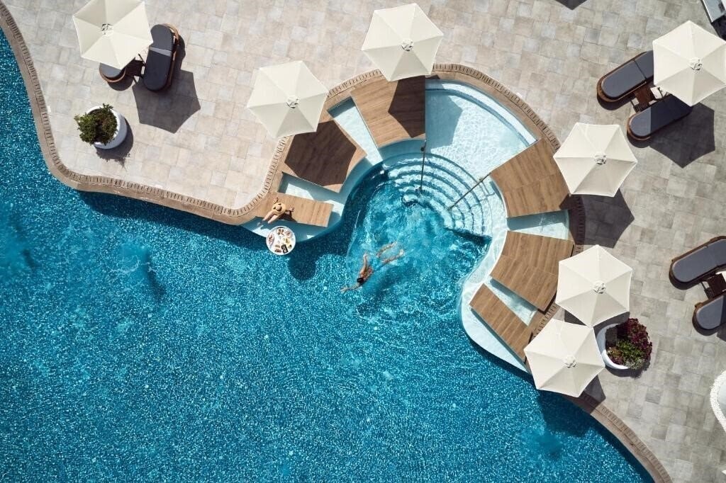 Hotel The Royal Blue Resort 5*