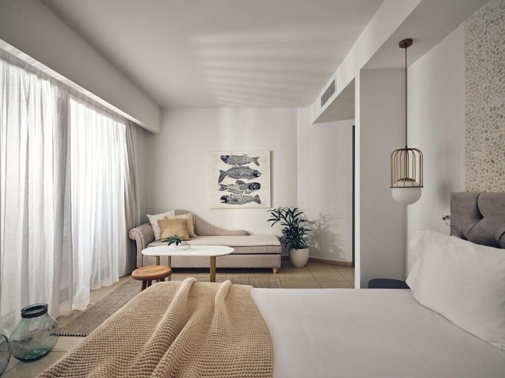 Imaginea The Royal Blue Resort 5*