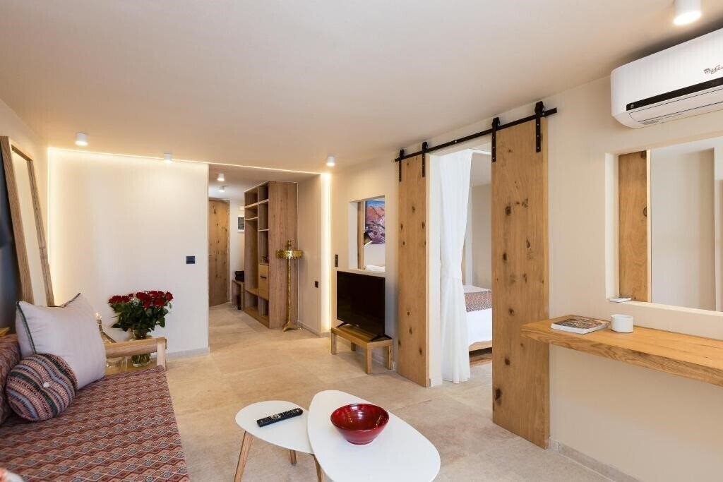 Imaginea Ammos Studios 4*