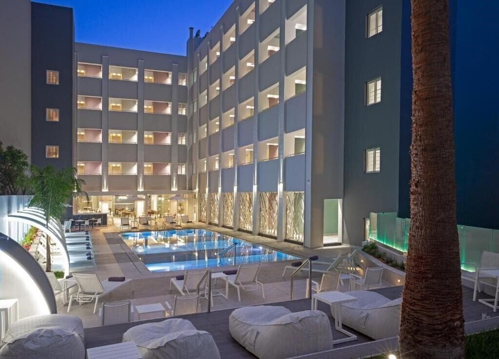 Фотография Melrose Hotel 4*