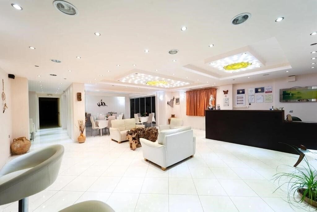 Imaginea Golden Rose Suites 3*