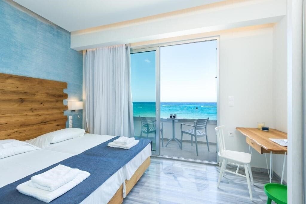 Fotografii Meltemi Coast Suites 4*