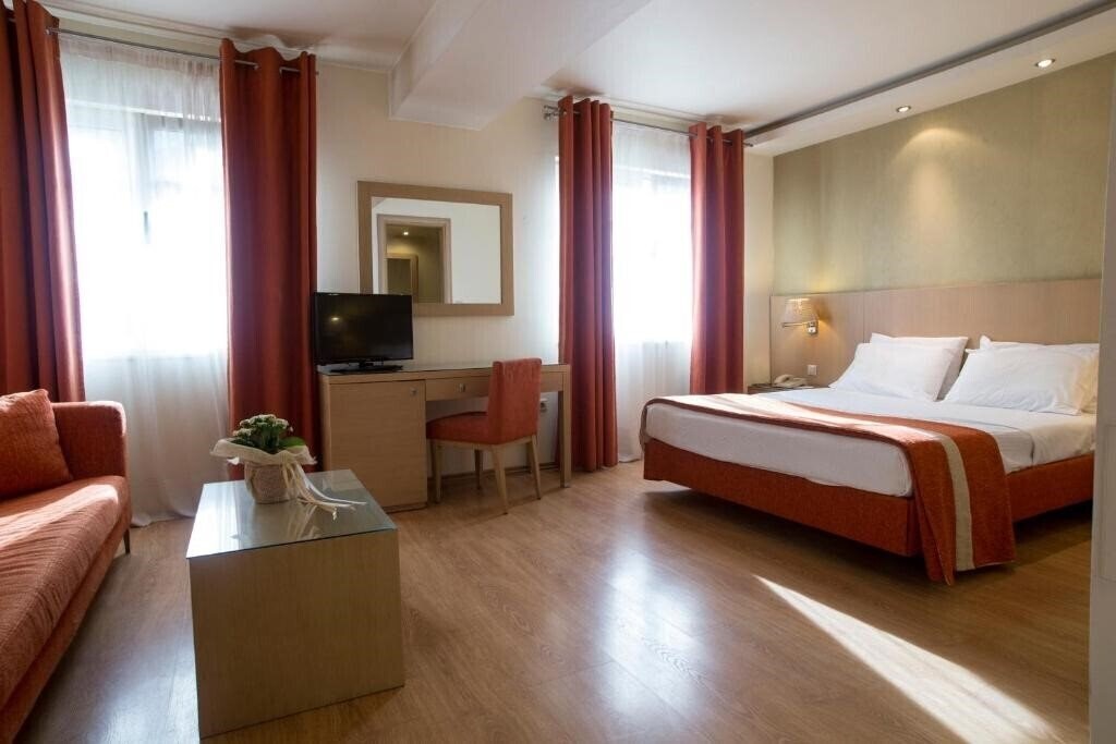 Fotografii Tobacco Hotel 4*