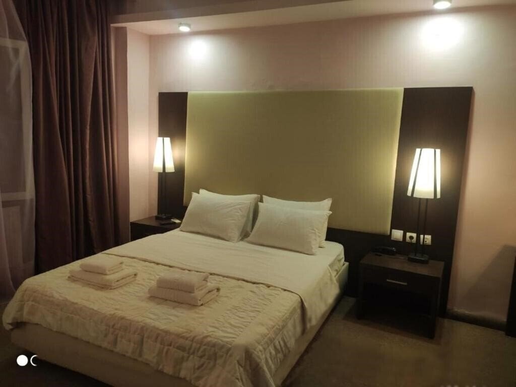 Фото Assembly 3*