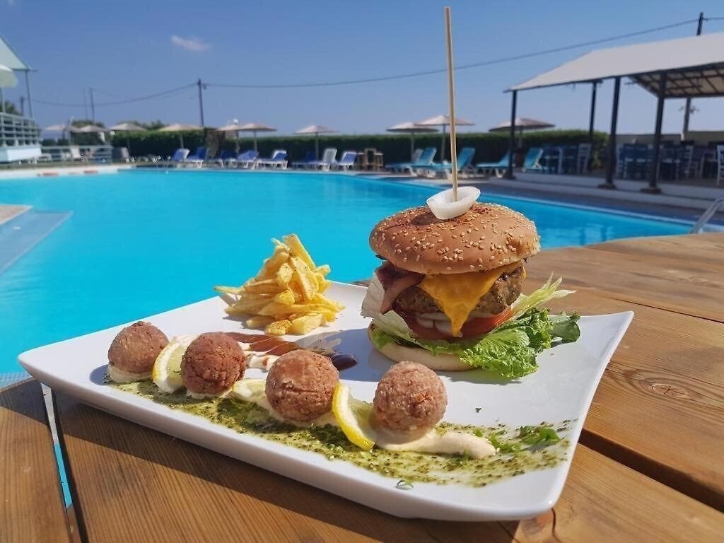 Imaginea Skion Palace Beach Hotel 4*