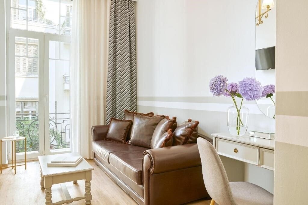 Imaginea Luxembourg Hotel 3*