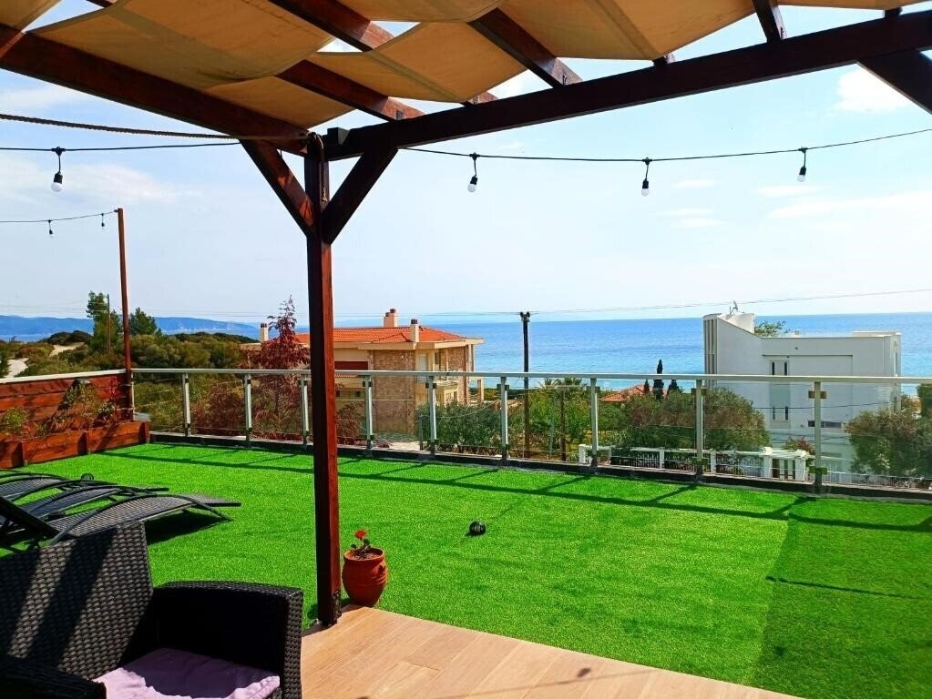Hotel Salonikiou Beach Deluxe Apartments 3*