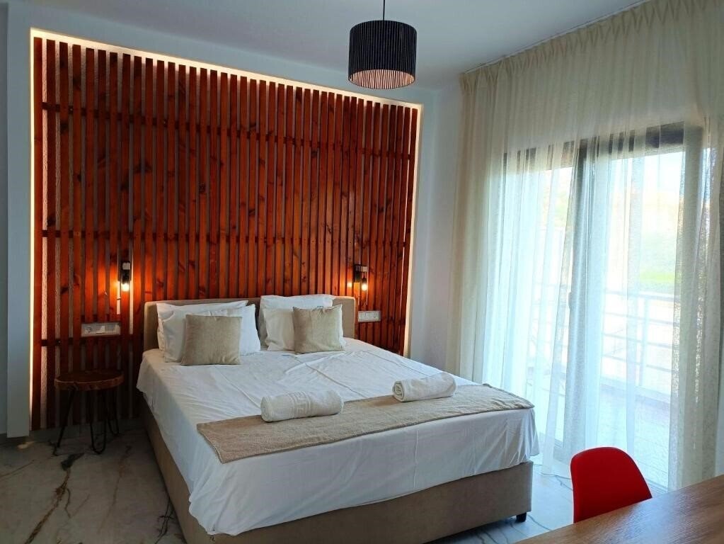 Imaginea Salonikiou Beach Deluxe Apartments 3*
