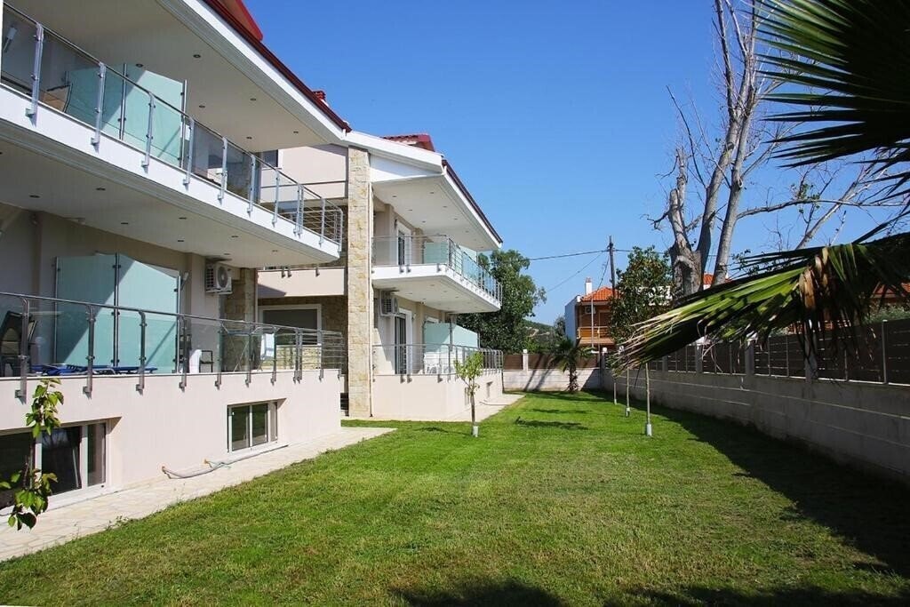 Картинка Toroni Luxury Villas (ex. Maisonette Deluxe, Orange Villa (Maisonette Orange), Villa Natali, Villa White) 4*
