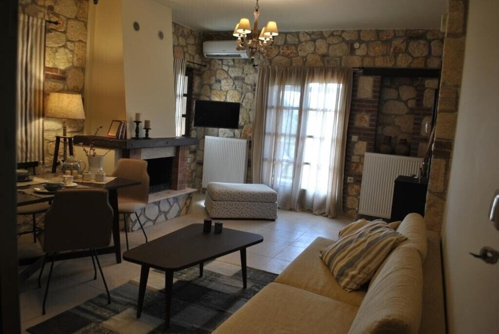 Imaginea Halkidiki Luxurious Stonehouses Villa вилла