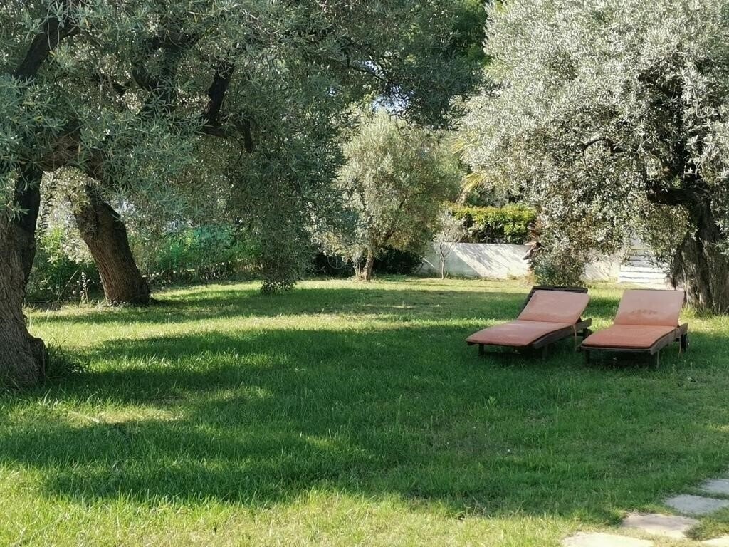 Imaginea Villa Askamnia 3*
