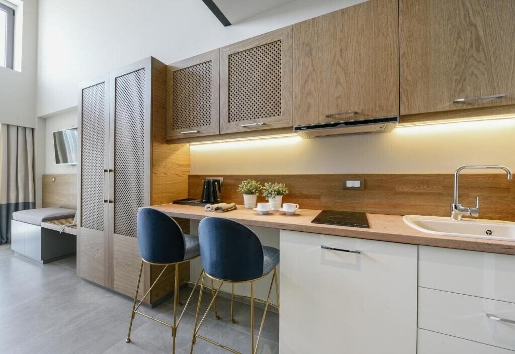 Imaginea Serenity Suites 4*