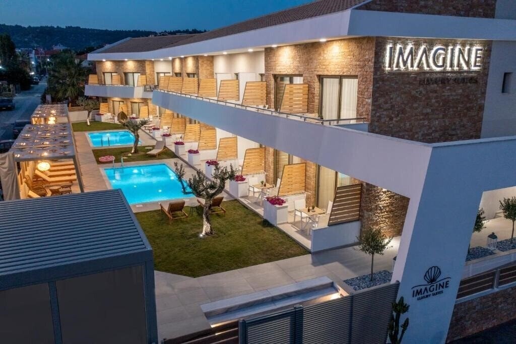 Hotel Imagine Luxury Suites 5*